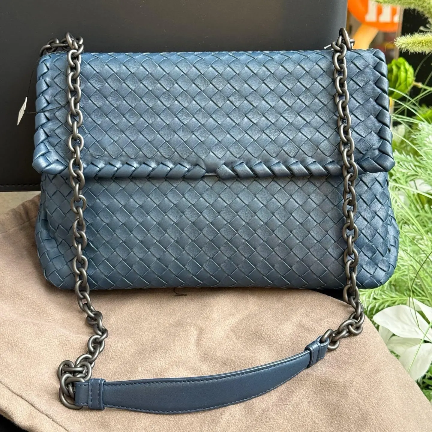 Pre-owned BOTTEGA VENETA Olimpia Series, Haze Blue Intrecciato Chain Bag