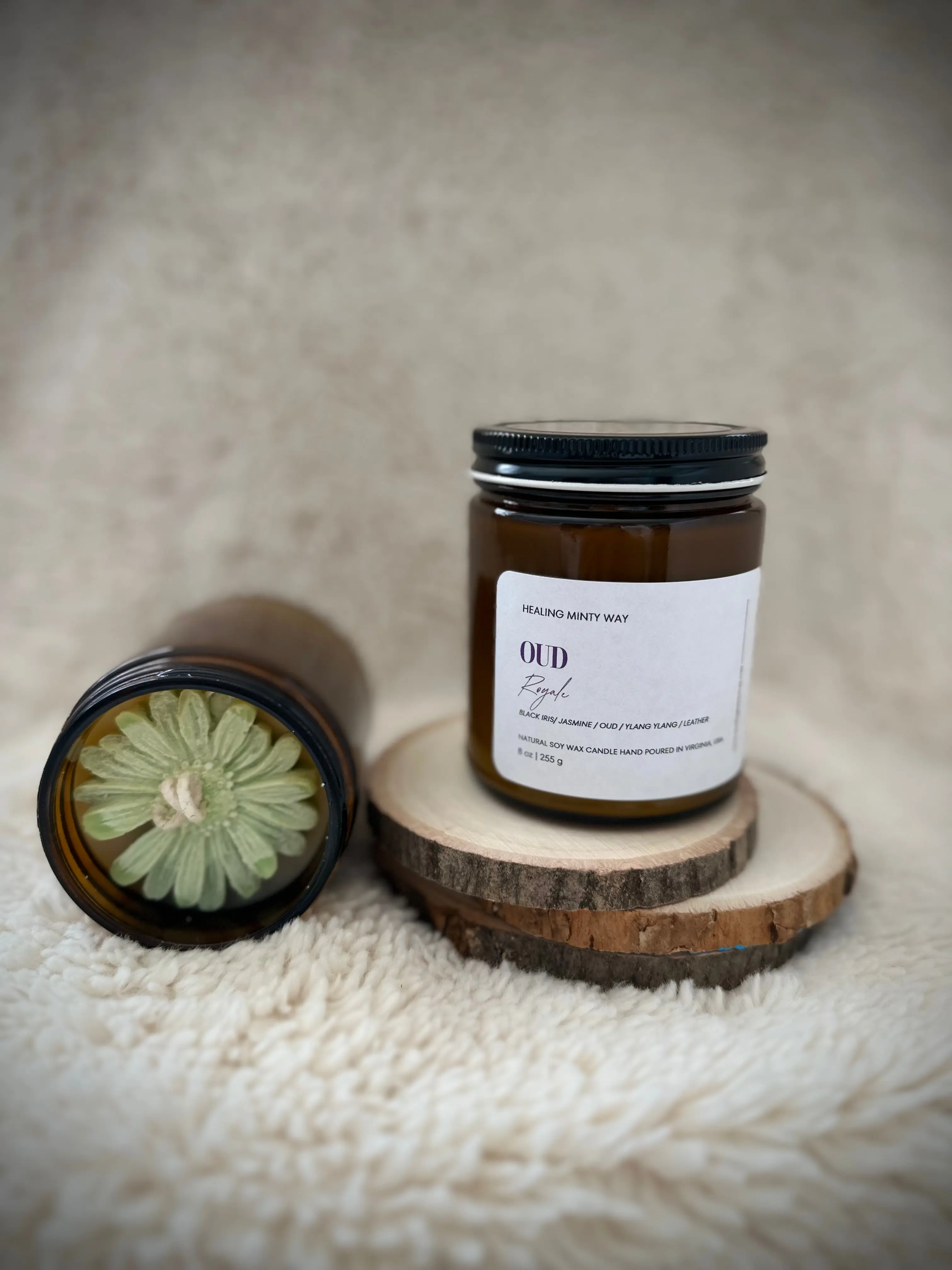 Oud Royale Soy Wax Candle - Elegant Design with Rich Fragrance - Ideal for Home Decor and Relaxation