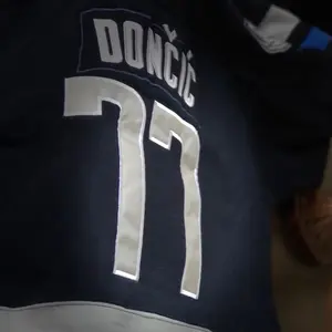 Luka Doncic Stitched Jersey Hoodie (Sz Medium)