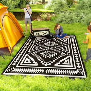 Waterproof sun fade resistant polypropylene square patchwork rug easy clean for garden lawn outdoor decoration