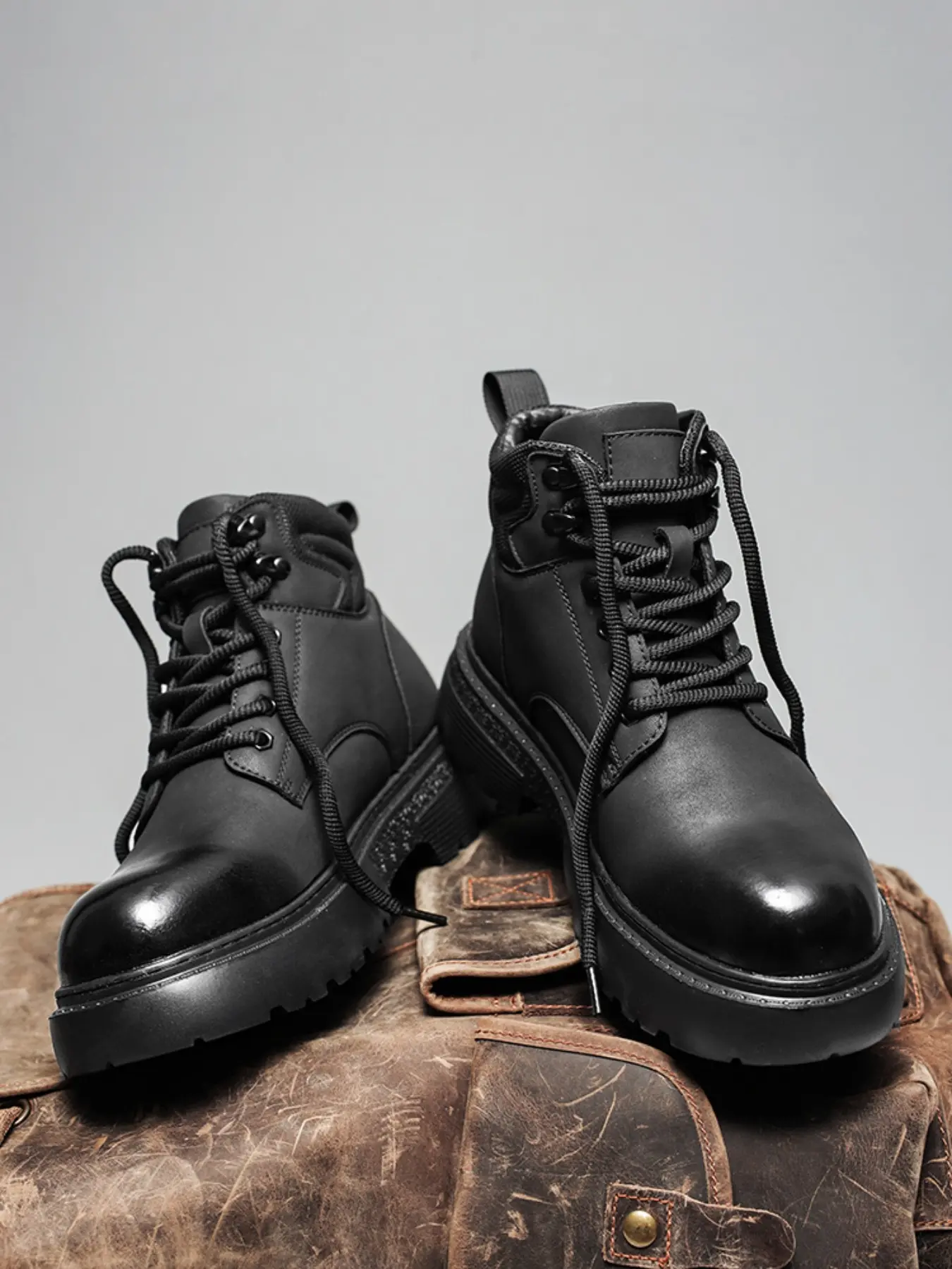 Men's Motorcycle Work Height Increasing Boots, Premium Leather Mid-Calf Design, Western Cowboy Style, Outdoor Sports Wear