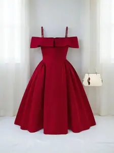 Girls Christmas Halter Sleeveless Ruffled Dress with Ruffle Details, Elegant Fitted Design, Comfortable Fashion, Perfect for Festive Occasions