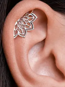 The Simple, Elegant and Unique Lotus Spiral Earrings, Elegant Minimalist Earrings, Are Perfect for Daily Dates and Summer Beach Wear. They Are One of The Best Choices As A Gift for Friends.