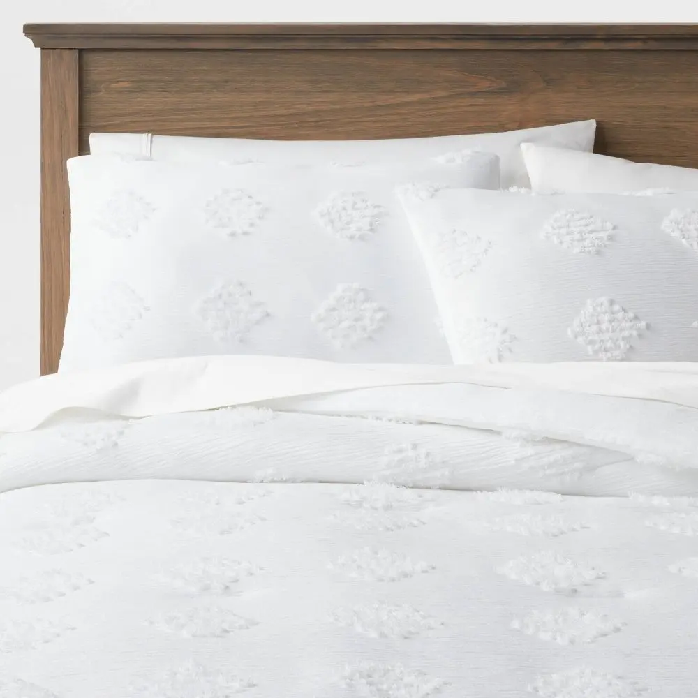 Twin/Twin Extra Long Tufted Diamond Crinkle Comforter and Sham Set White - Threshold