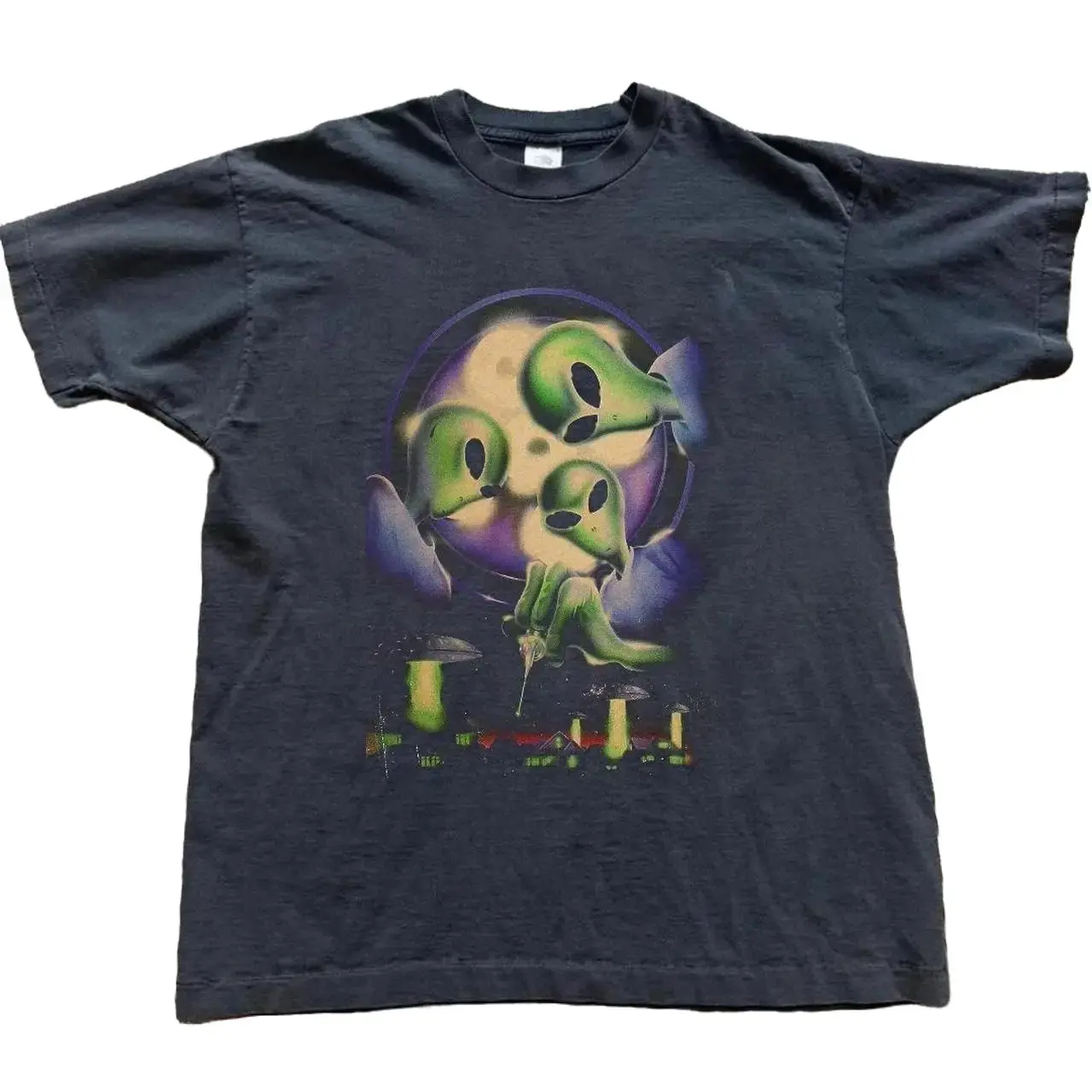 Alien DJ T-Shirt, Vintage 90s UFO Graphic Tee, Retro Rave Music Shirt, Y2K Spacecore Streetwear, Trippy Extraterrestrial Gift for Men and Women
