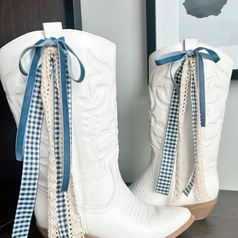 Boot bows