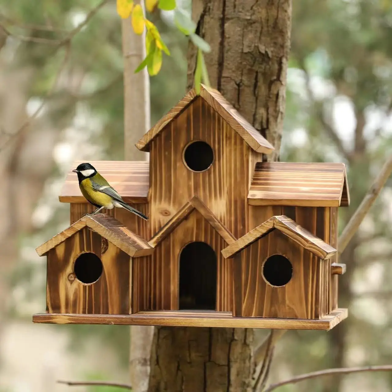 Hanging Bird Nest, Bird House, Wooden Bird Houses, Pine Wood Construction, Spacious Interior for Bluebirds and Small Birds, Easy Installation, Outdoor Garden Decor