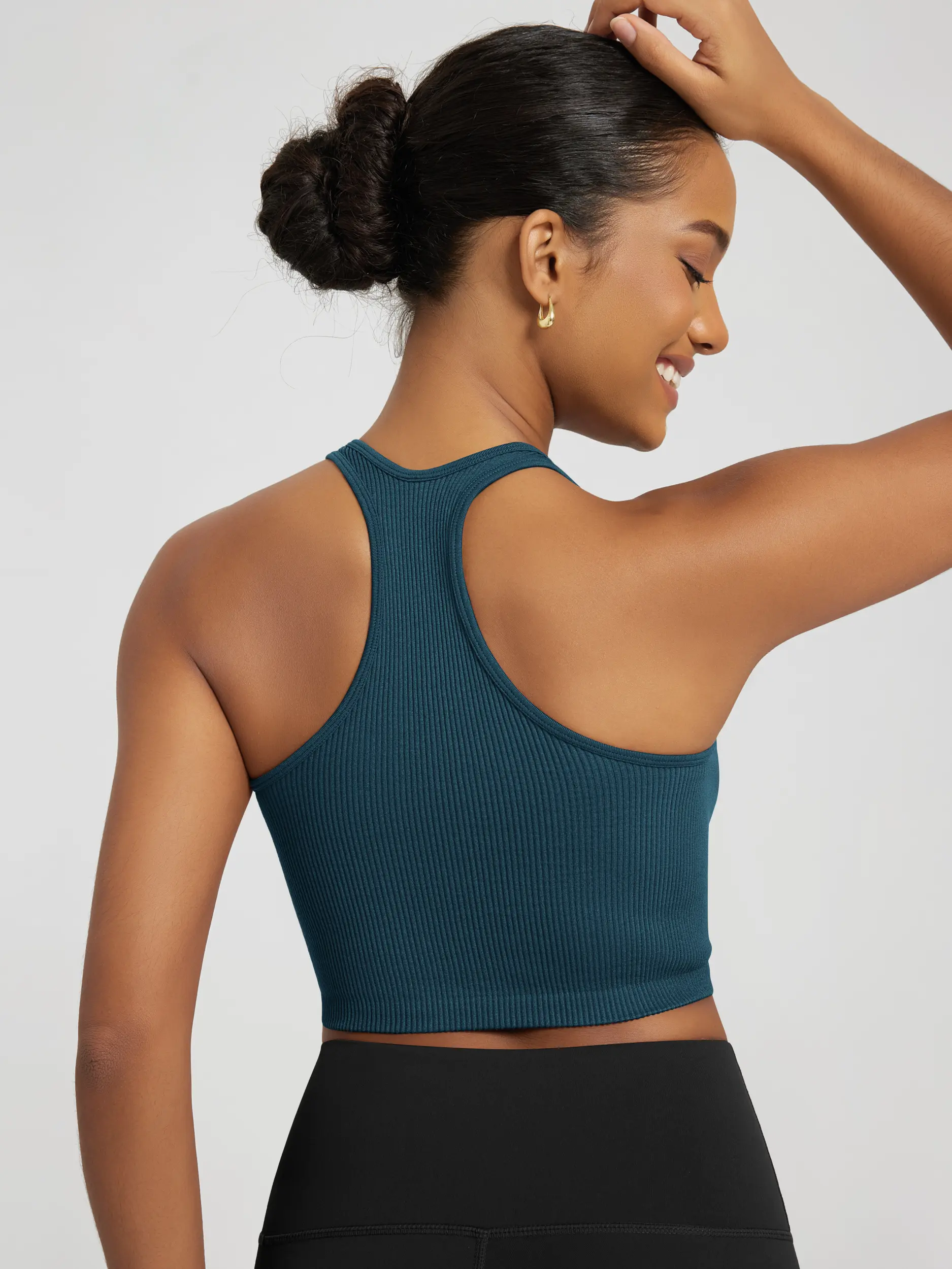 ODODOS 3-Pack Seamless Racerback Crop Tank for Women Ribbed Knit Soft Crop Tops ODODOS 3-Pack Seamless Racerback Crop Tank for Women Ribbed Knit Soft Crop Tops