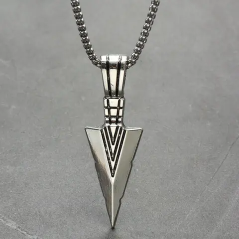 Vintage Stainless Steel Triangle Spearhead Pendant Necklace, Chain Necklace, Trendy Matching Necklace, Men's Street Casual Fashion Accessories, Necklaces Men