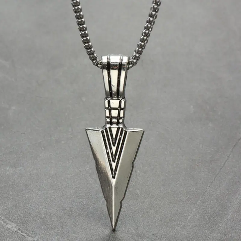 Vintage Stainless Steel Triangle Spearhead Pendant Necklace, Chain Necklace, Trendy Matching Necklace, Men's Street Casual Fashion Accessories, Necklaces Men
