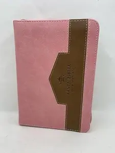 Biblia de Bolsillo con Cierre Reina valera 1960 imit piel rosa/café con índice 8 puntos Imitation Leather