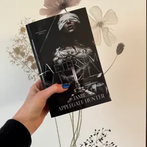 *Imperfect* Signed Paperback, Aeternum: Vincula Realm Book 2, Jamie Applegate Hunter