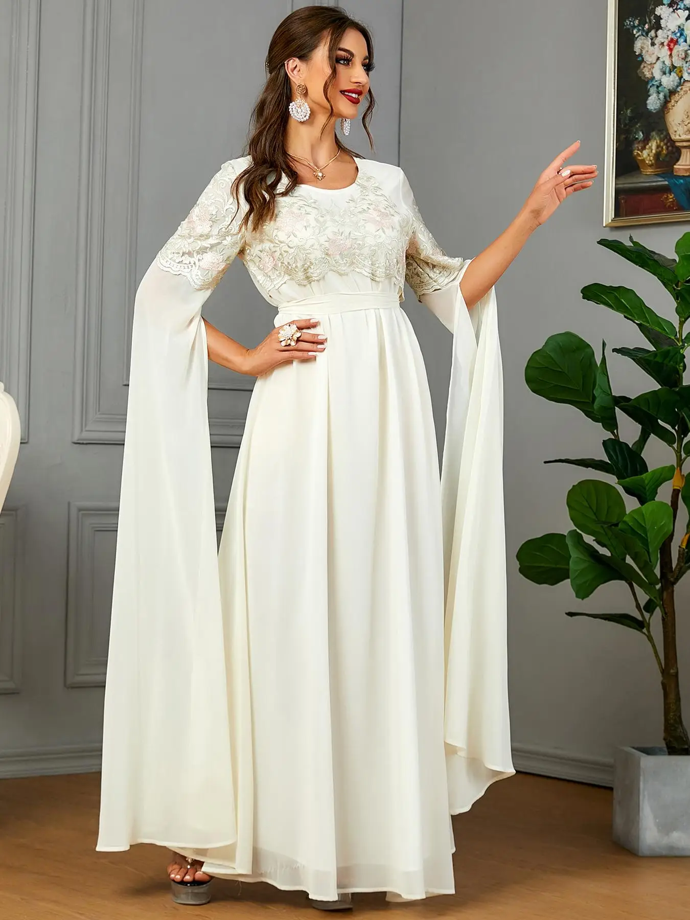 Arabic Clothing-Embroidered Cloak Sleeve Arabian Dress, Elegant Tie Back A Line Long Arabic Dress, Women's Muslim Dress for Party Holiday Daily Wear