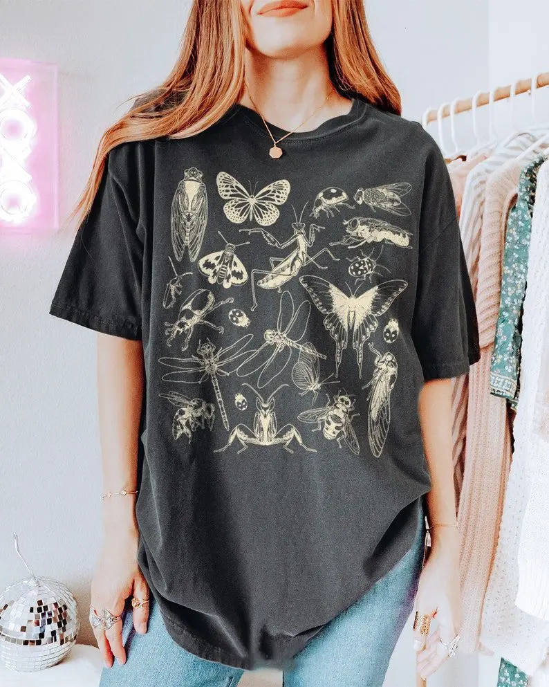 Vintage Insect Graphic Tee 90s Aesthetic Entomology Shirt Retro Tattoo Inspired Bug Tshirt Dark Cottagecore Clothes Goblincore Clothing