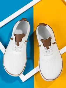 Unisex Grey-Brown Lightweight Casual Shoes: Lightweight Material, Breathable Flyknit, Easy Lacing. For Office Commute/Campus Trips