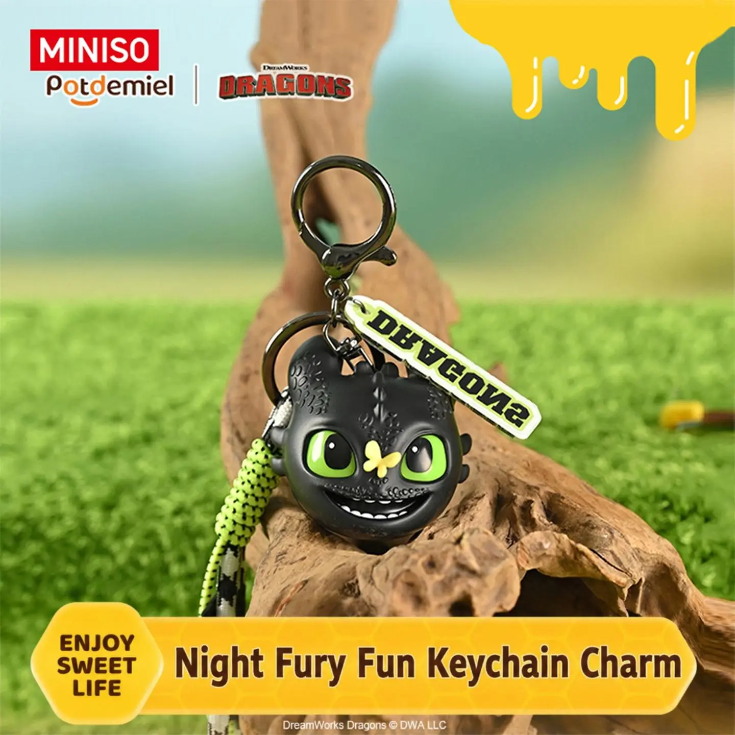 MINISO How to Train Your Dragon Toothless Fun Keychain Pendant – Cute Night Fury Dragon Head Bag Charm, Collectible Cartoon Key Ring Accessory, Backpack Ornament Gift for Dragon Fans and Collectors