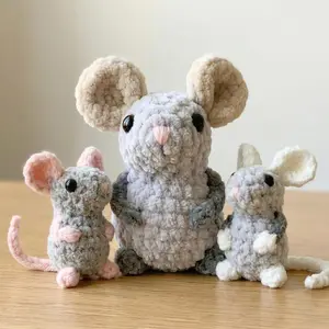 Cute Crochet Pocket Mouse, Mini Amigurumi Animal, Handmade Mouse Plushie, Tiny Soft Desk Buddy, Unique Gift for Mouse Lover