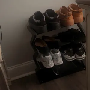 4 Layer Z Shaped Shoe Rack, Easy To Assemble Shoes Storage Rack, Stackable Home Organizer for Living Room, Dormitory, School