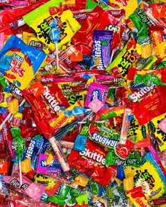 Bulk Candy Variety Pack - 2 lbs Assortment of Approx. 100 Individually Wrapped Fun-Size Chewy & Hard Snacks, Sweet Treats for Parties, Classrooms, Snack