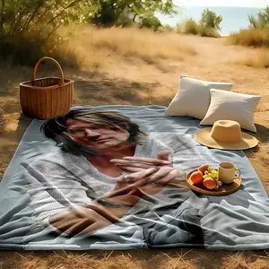 1 piece Keith Urban casual and relaxed photo. themed flannel blanket - All-season comfortable blanket with modern design, suitable for sofas and beds, digitally printed pattern, flannel material, super soft and warm, machine washable, 100%