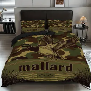 3-piece bedding set (1 duvet cover + 2 pillowcases, no insert) American country style camouflage mallard duck print duvet cover set. Soft and comfortable bedding set, suitable for room decor, can be used all year round, and makes a great gift.