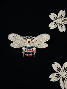 Elegant Pearl Bee Brooch, High-End Rhinestone Pin, Fashionable Cartoon Insect Accessory, Western Decoration, All Seasons