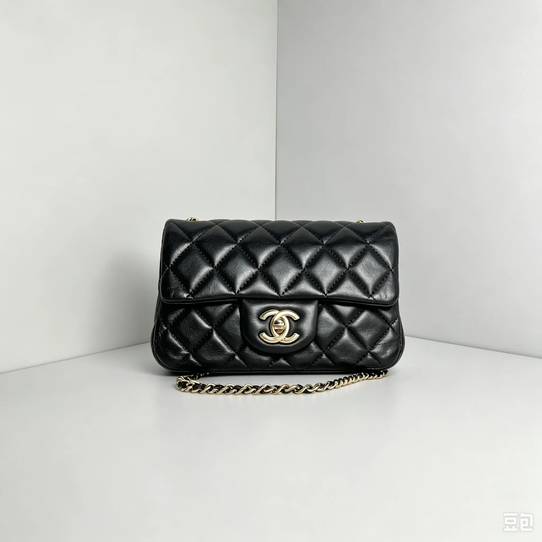 Pre-owned CHANEL Classic Mini Double Flap Bag in Black Quilted Lambskin Leather with Gold Tone Hardware HK A144 Double Flap Bag in Black Quilted Lambskin Leather with Gold Tone Hardware HK A144