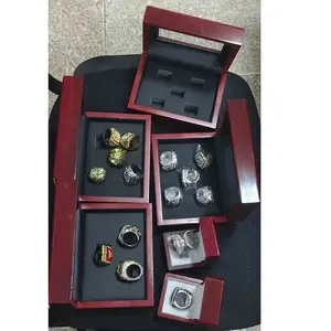 Customers can choose their own rings and box accessories, personalized rings, competition rings, and actual boxes