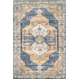 Zazie Traditional Machine Washable Indoor/Outdoor Area Rug