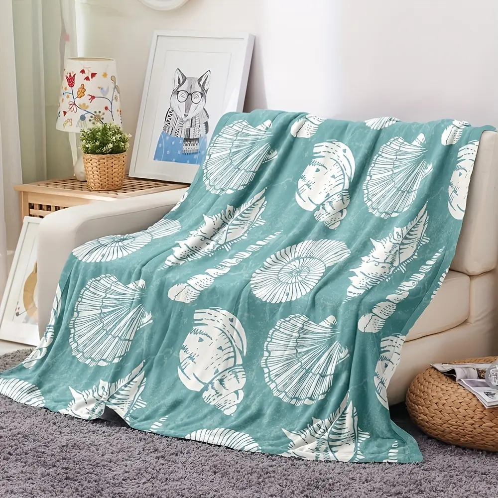 Coastal Seashell Printed Fleece Throw Blanket - 39in x 60in (100cm x 150cm) - Machine Washable - Soft, Warm - Multi-Purpose for Christmas, Father's Day, Valentine's Day Gifting to Dads, Teens