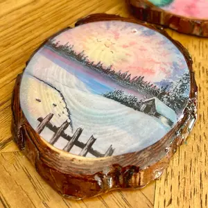 Painting on wood slice resin ornament
