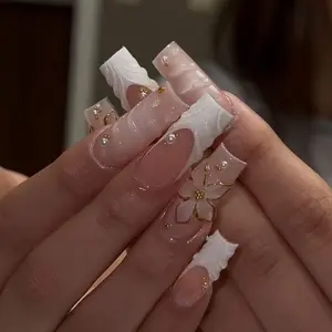 24pcs Luxury Fake Nails, Nude Gradient Cream Edge Pearl Stamped Flower Long Gradual Wear Nails, 5-Minute Application, Versatile Use