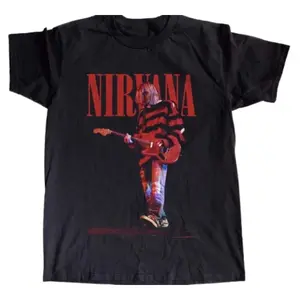 N!rvana Kurt Coba!n Guitarist Rock Band T-shirt, Vintage graphic 90's Unisex Tshirt