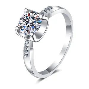 #33 (Titi) 925 Sterling Silver Synthetic Moissanite Ring