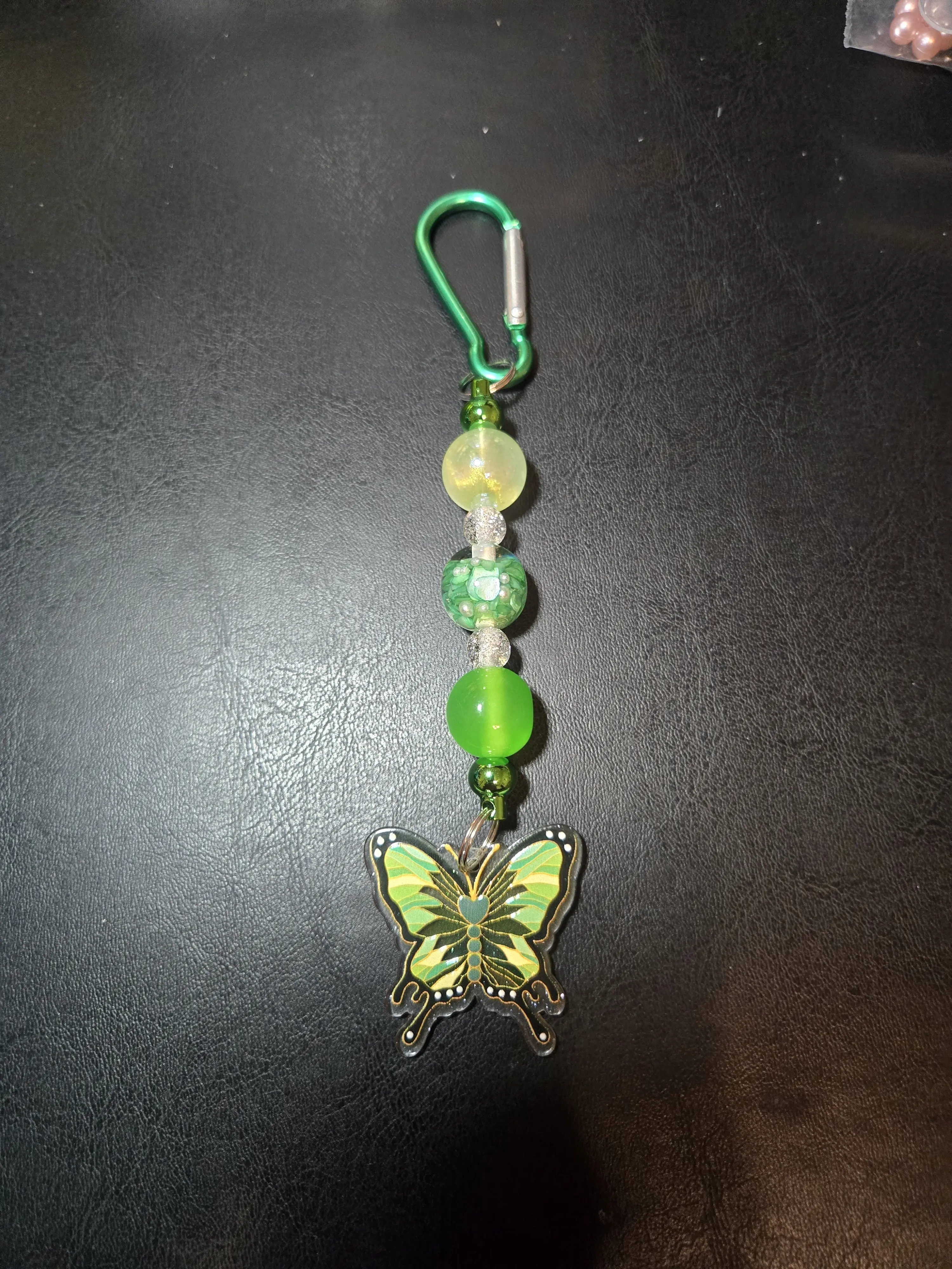 Pick from Live Show Bag clips (picture is a sample only) Pick from Live Show Bag clips (picture is a sample only)