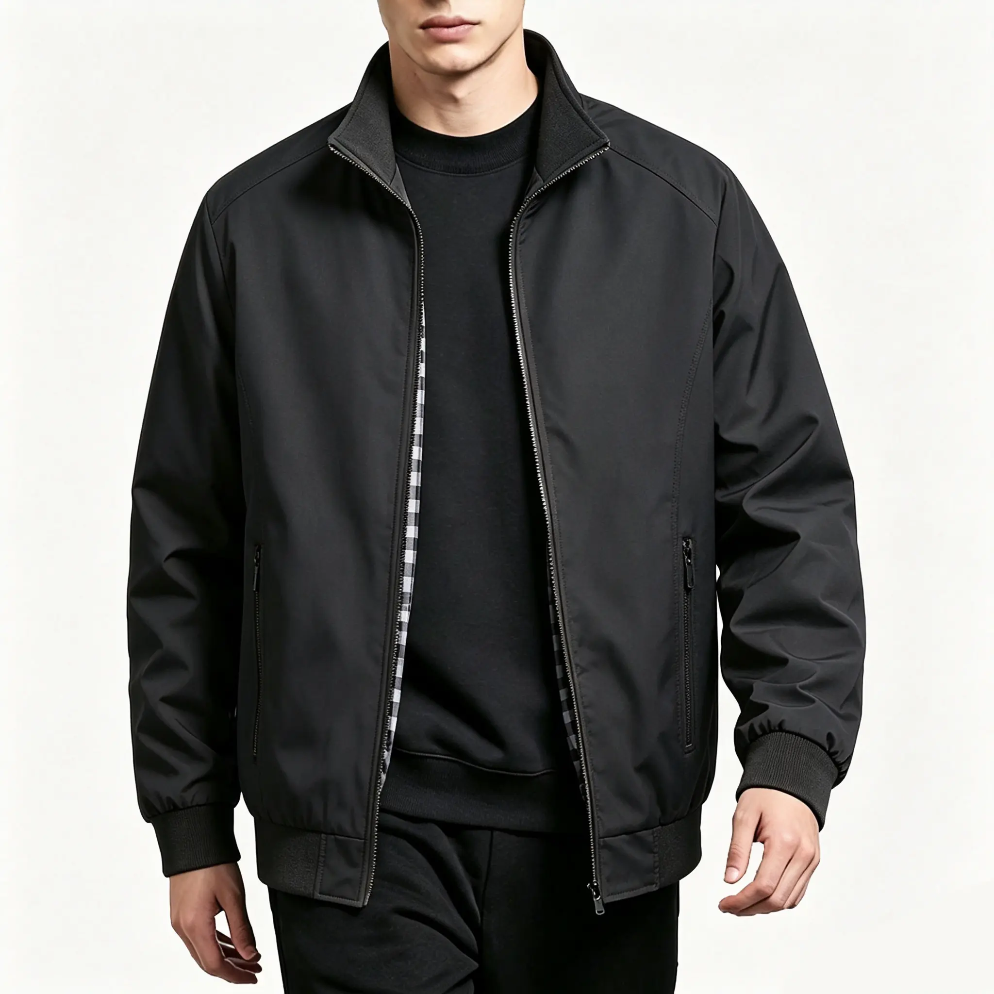 Men’s lightweight stand-collar zip jacket for business casual wear (not slim fit). Inspired by classic Harrington jackets, this dad-style casual jacket features a plaid lining and is suitable for office commutes and everyday outfits.