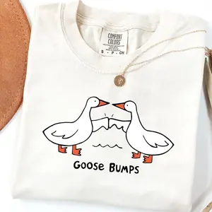 Comfort Colors Goose Bumps T-Shirt – Funny Animal Graphic Design, Soft Airy Fabric, Stylish Summer Fit, Beach Day Outfit, Streetwear Style Unisex Fits Cotton Comfort Casual Shirt With Playful Cute Aesthetic For Everyday Wear