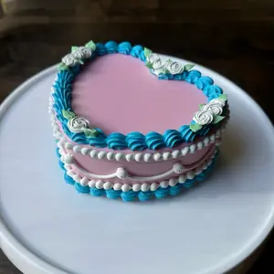 Vintage Cake Jewelry Box - Perfect for Storing and Organizing Your Jewelry