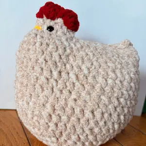 Handmade Crocheted Mom and Baby Chicken – A Cozy Pair Full of Charm! Cream Colored