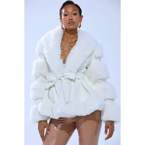 WINTER WONDERLAND FUR TRIM MOTO