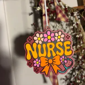 Nurse-scent rainbow rings