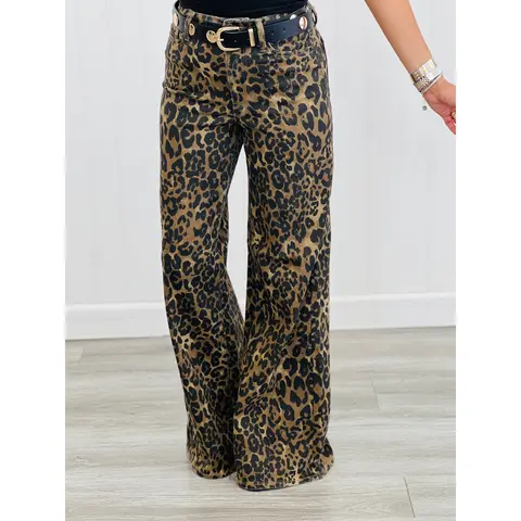 Judy Blue Hear Me Roar Wide Leg Leopard Jeans (Reg. and Plus)