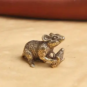 Creative Mouse Design Keychain Pendant, Cute Mouse Keychain for Car Keys for Men and Women, Car Interior Decoration Accessories