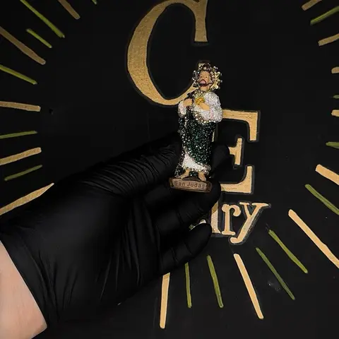 San Judas 3.5 Inches Tall Altar with Rhinestones All Around - Elegant Gold-Plated Design Religious Home Decor Religious Supplies