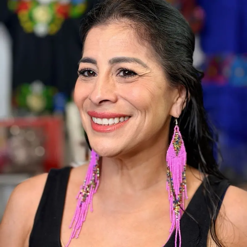 Arete pavo real Beaded earrings hand made in Mexico - aretes mariposa hecho a mano - artesanía mexicana