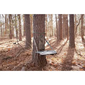 Revolve Outdoors Tree Seat