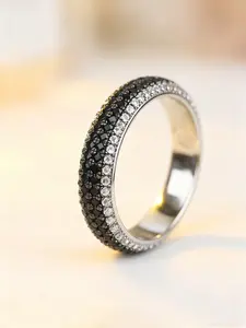 1 Piece Black Band Copper Inlaid Zircon Rings for Women & Men, Stackable Design Engagement Ring Perfect Jewelry Gift for Daily Wear, Trendy Jewellery Accessories