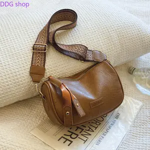 Women's 2026 New Retro Boston Pillow Gym Bag, Solid-Color Niche Designer Everyday Bag, Soft Stylish Large-Capacity Shoulder Crossbody Satchel Purse for Daily Commute Shopping
