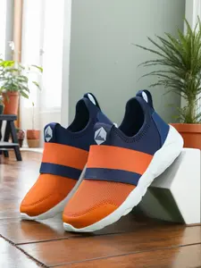 Children's new casual sneakers, slip-on shoes, breathable, lightweight and fashionable, suitable for daily leisure and outdoor sports, can be worn in all seasons, Casual Athletic Footwear, Casual Running Footwear, Sporty Breathable Shoes