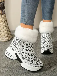 Women's Autumn and Winter Fashion Thickened Short Boots with High Water Platform and Waterproof Surface; Lightweight and Comfortable Soft Bottom Anti-Sl and Wear-Resistant Snow Boots Winter Booties